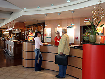Ibis Hotel München Garching Exterior 1