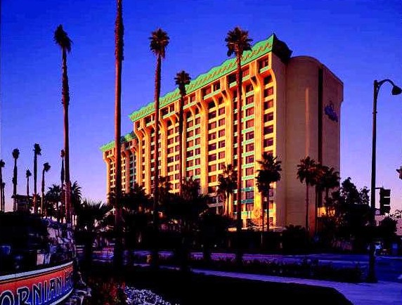 Disney's Paradise Pier Hotel 