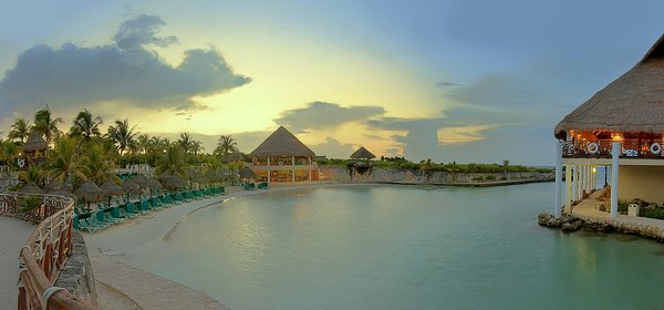 Occidental Grand Xcaret 