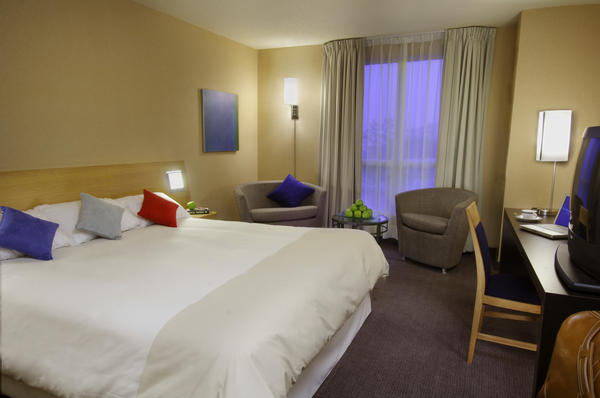 Room picture Novotel Toronto Center Room picture