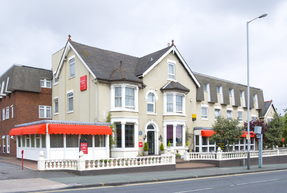 Buitenaanzicht Mercure Wolverhampton Goldthorn Hotel Buitenaanzicht