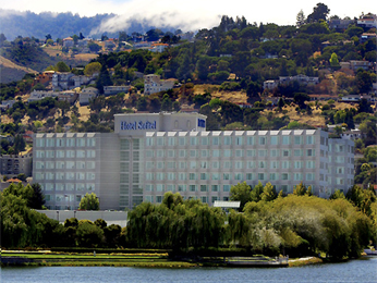 Sofitel San Francisco Bay Muut