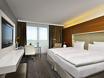 Pullman Berlin Schweizerhof Room picture