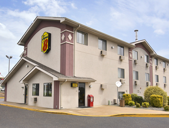 Super 8 Motel  Hotel