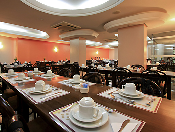 Mercure Apartments Porto Alegre Beverly Hills 餐饮设施