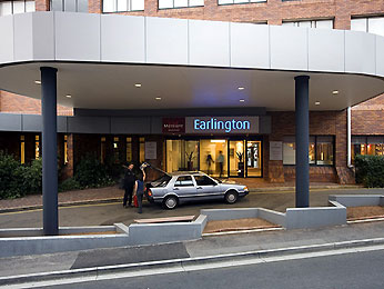 Set udefra Mercure Hotel Earlington Set udefra