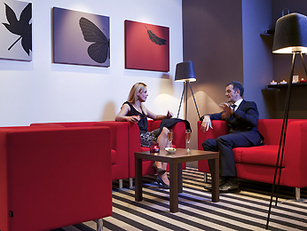 Novotel Nantes Centre Bord de Loire LobbyView