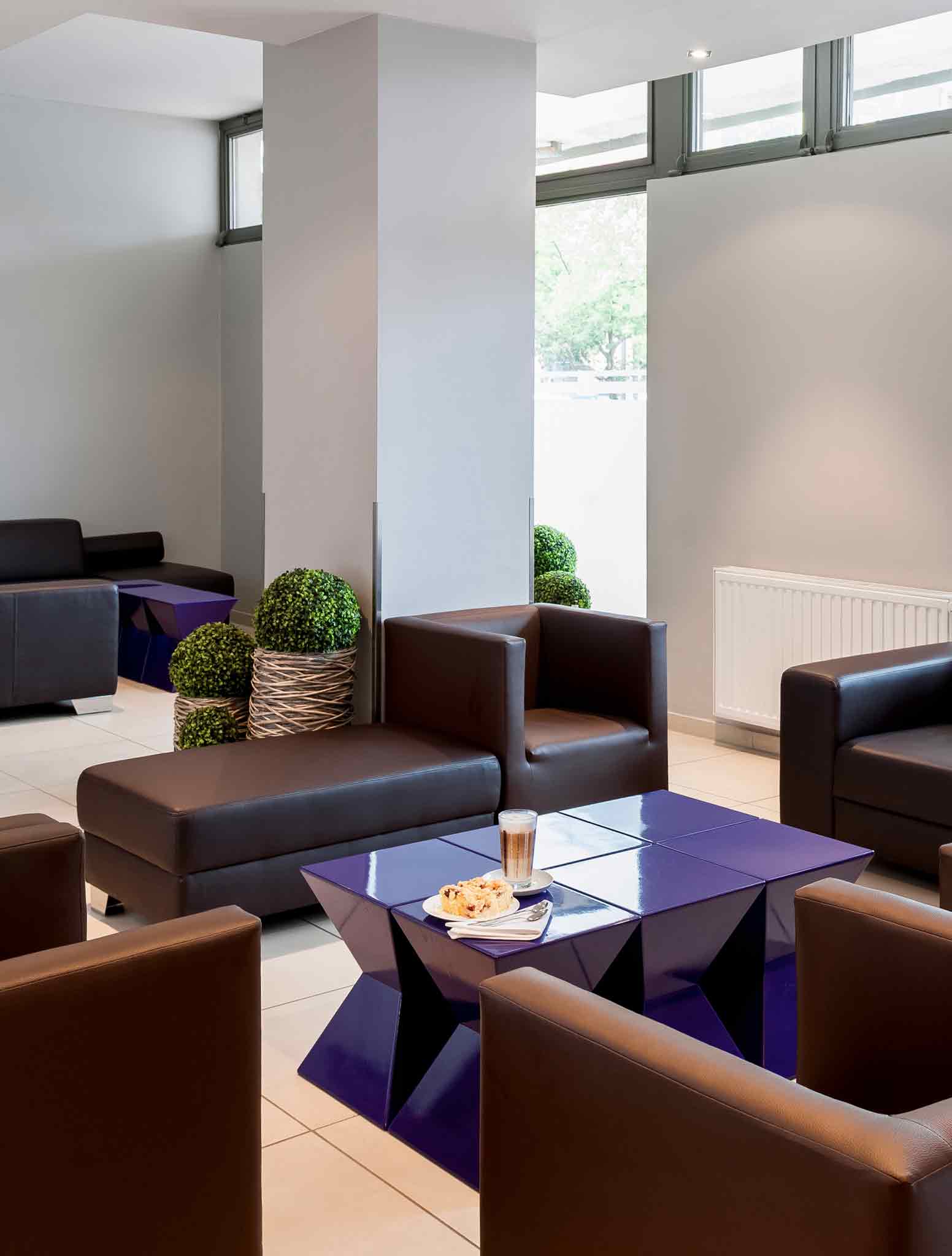 Mercure Hotel Berlin am Alexanderplatz Lobby 2