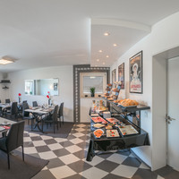 360 ° View breakfast room and the breakfast buffet