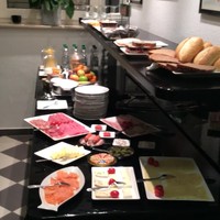 Frühstücksraum mit Frühstücksbuffet in Ihrem Hotel Kaarst