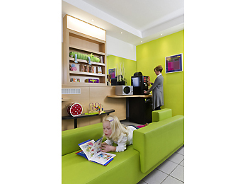 Buitenaanzicht ibis Styles Antwerpen City Center Buitenaanzicht