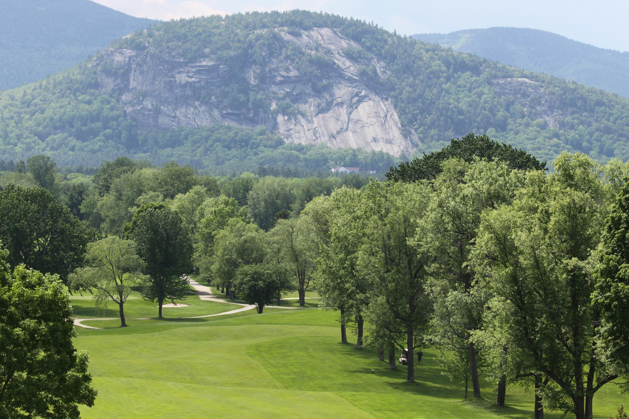 Specials Stonehurst Manor Condominiums