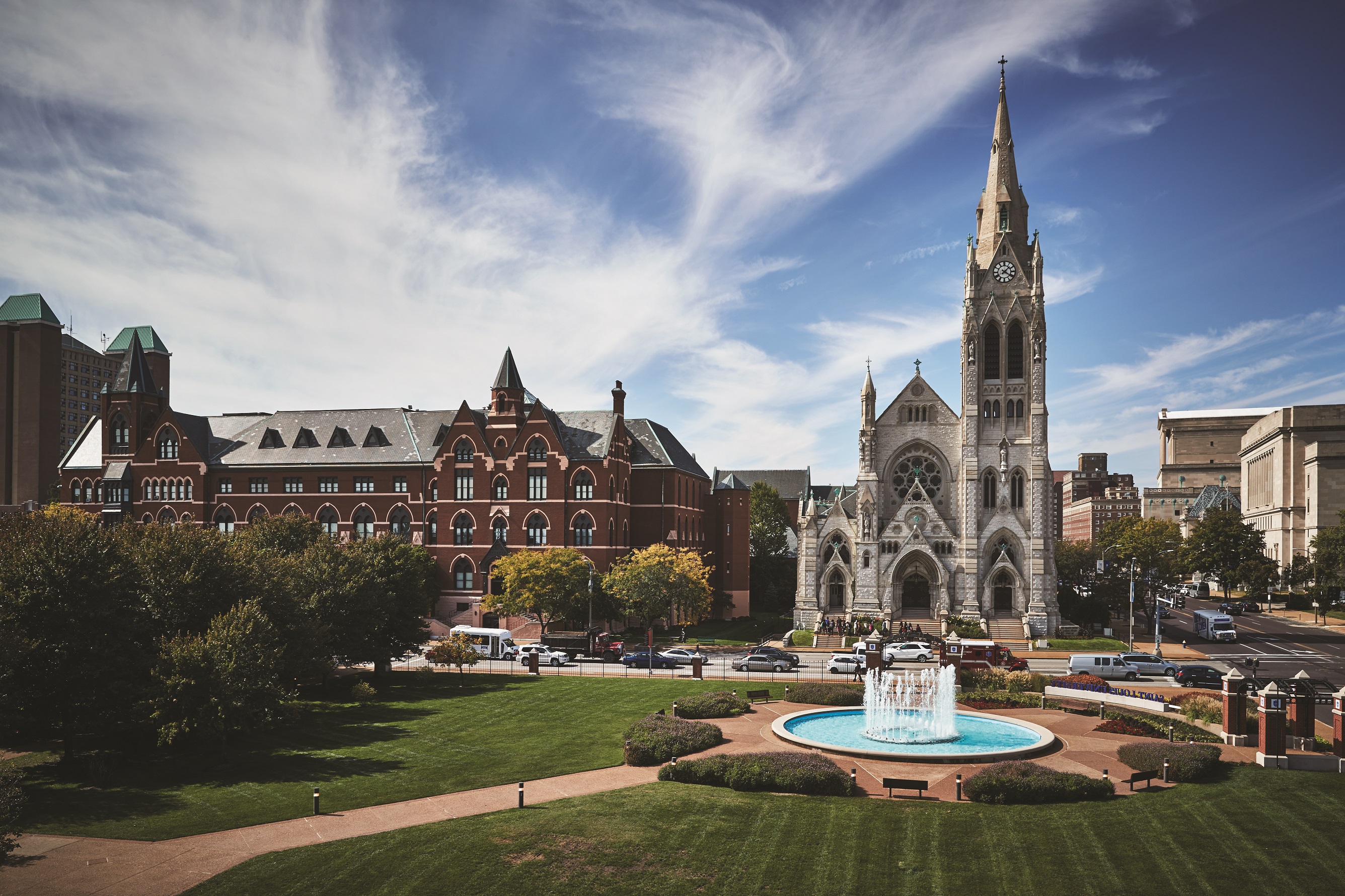 st-louis-university-women-semashow