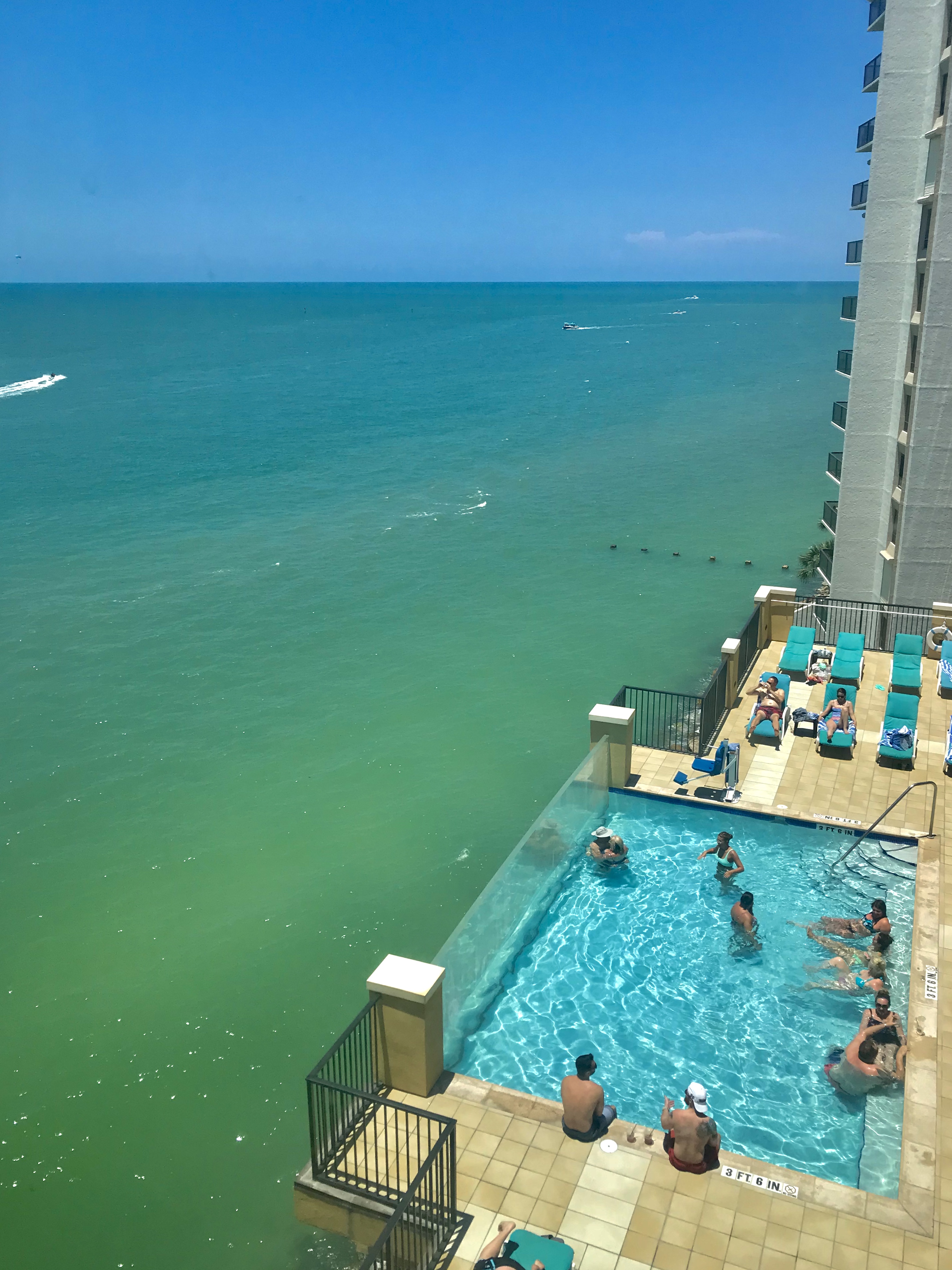 Hotel with Pool in Clearwater Beach | Edge Hotel Clearwater Beach
